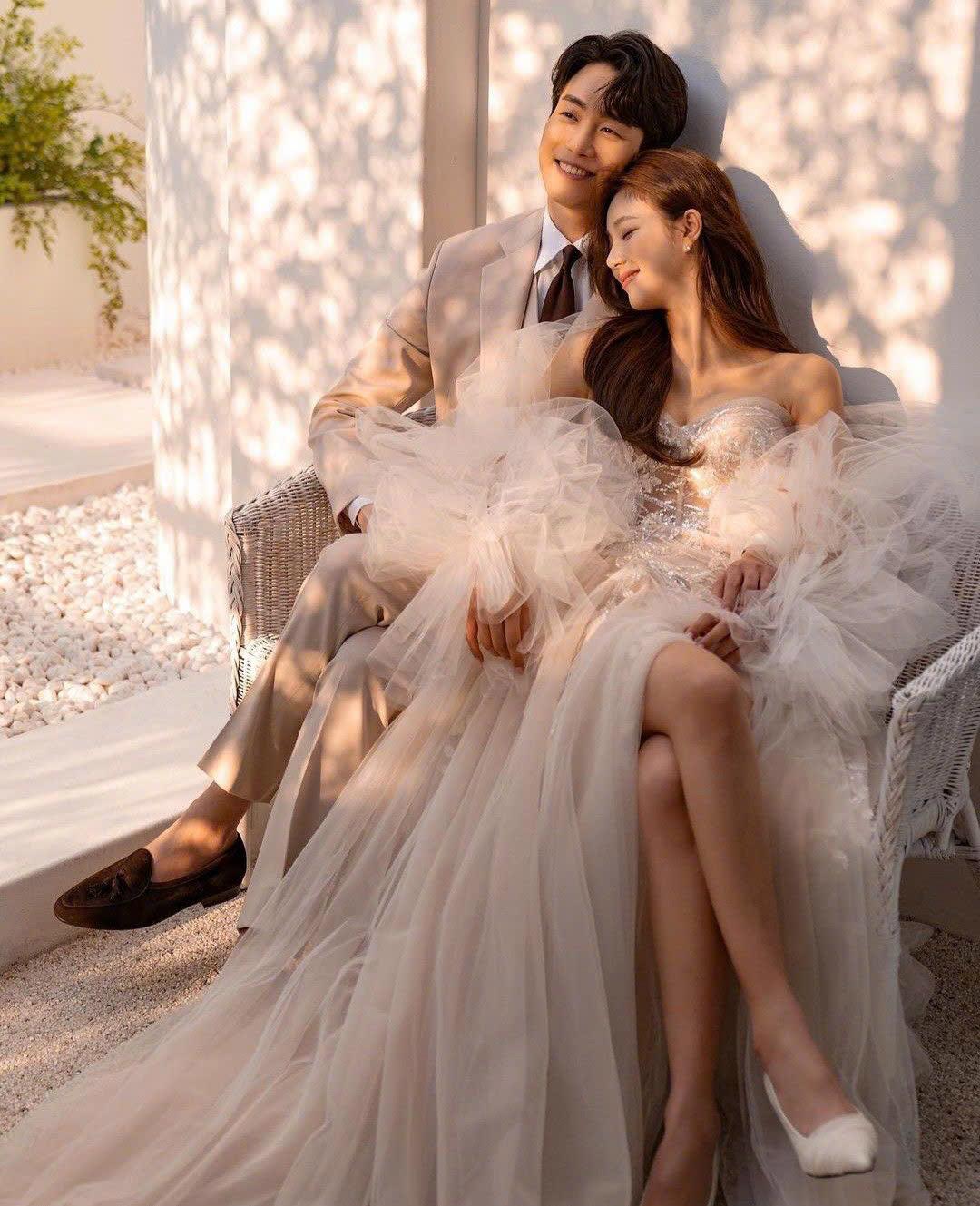 Tổng Tài Đã Yêu Thầm Tôi Từ Nhỏ