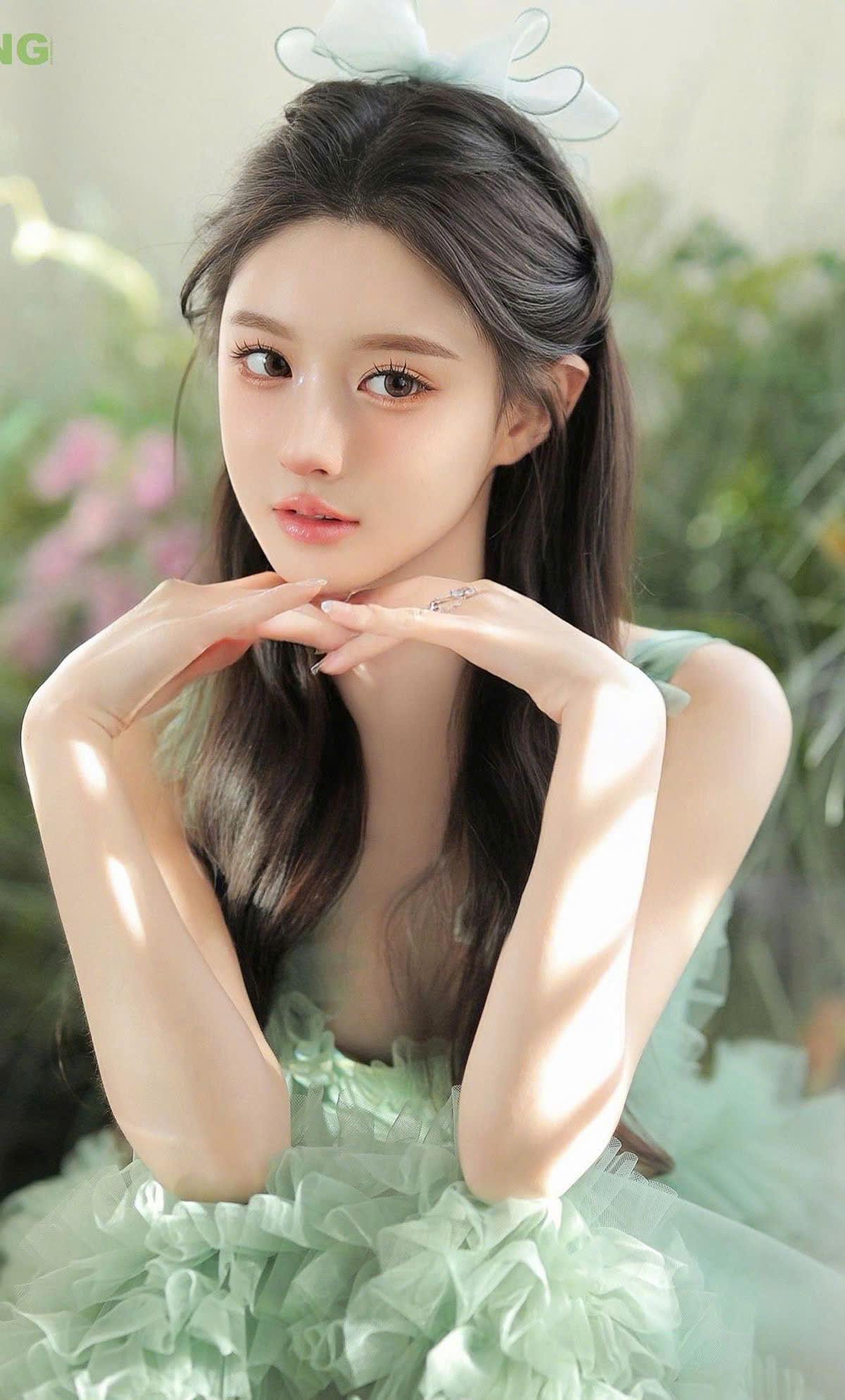 
                            Hai Trăm Ngàn Và Một Cuộc Đời