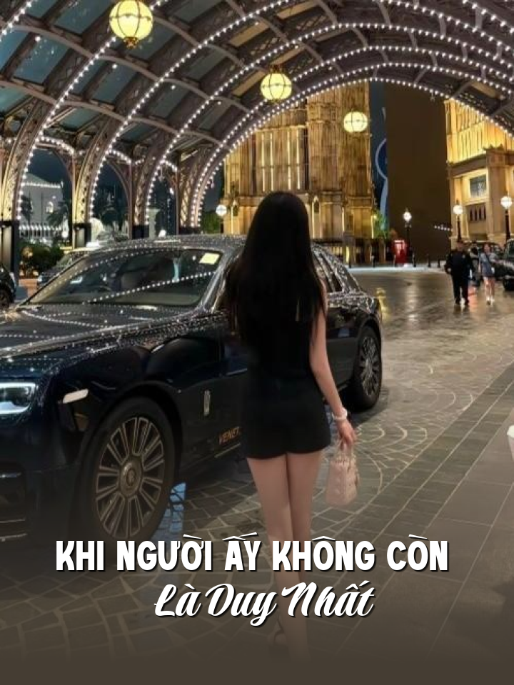 
                            Khi Người Ấy Không Còn Là Duy Nhất