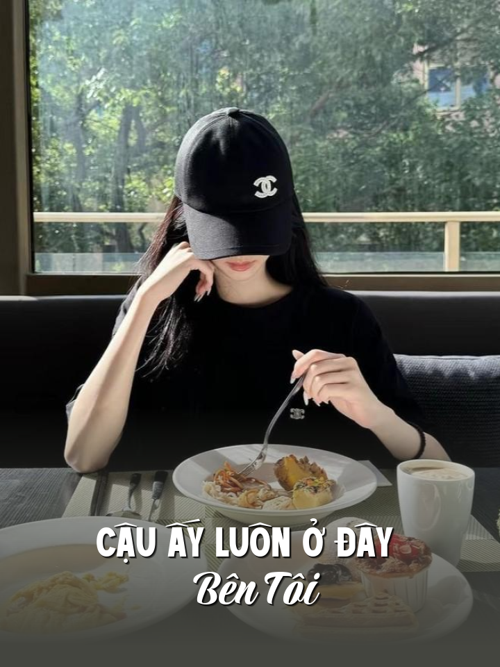 
                            Cậu Ấy Luôn Ở Đây Bên Tôi