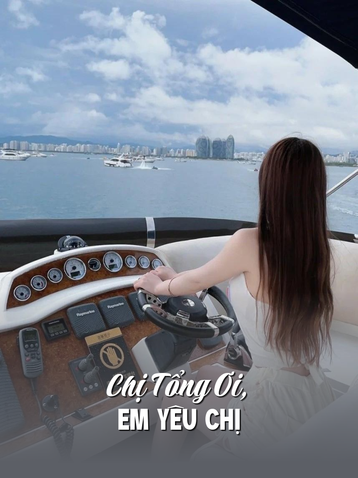 
                            Chị Tổng Ơi, Em Yêu Chị