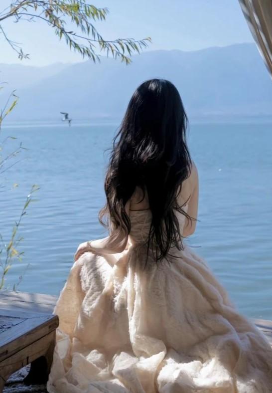 
                            Người Tôi Yêu, Người Anh Chọn