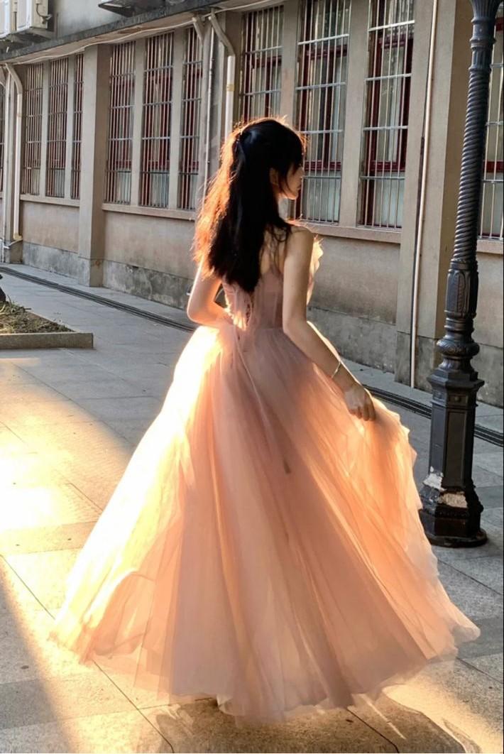 
                            Sủi Cảo Nhân Thịt Chồng