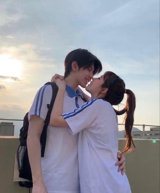 Giao Dịch Với Nam Thần Học Bá