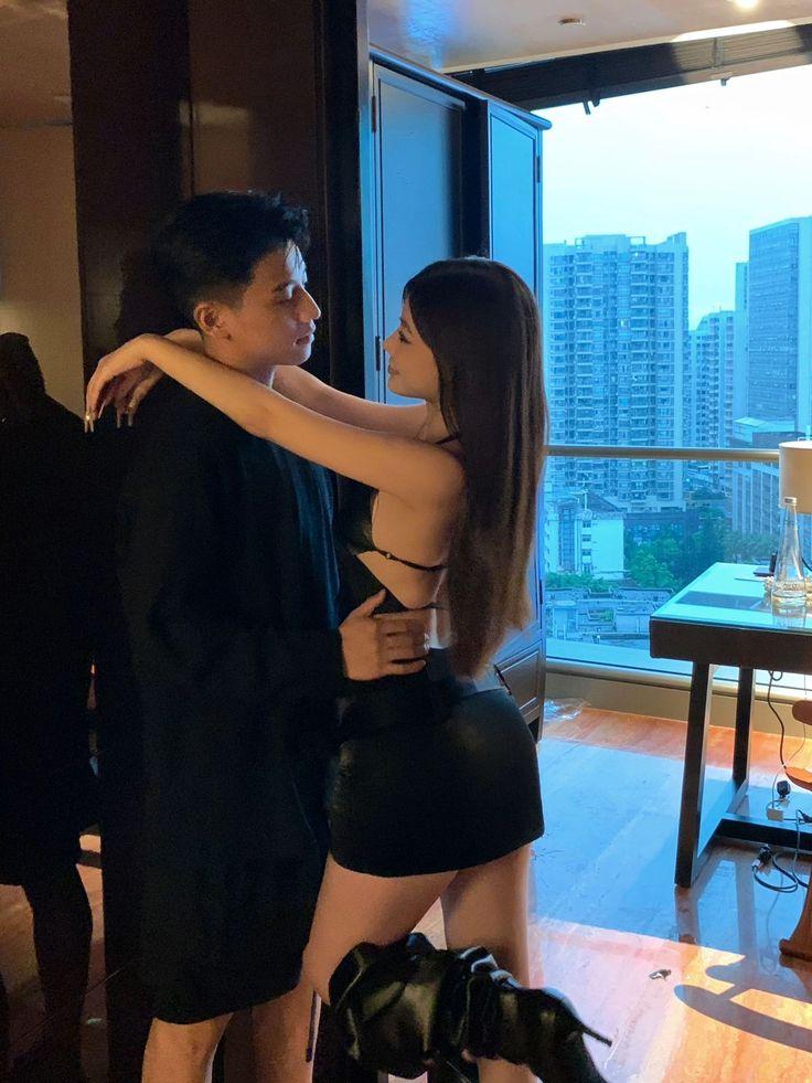 
                            Xuyên Không Làm Thú Cưng Của Thái Tử