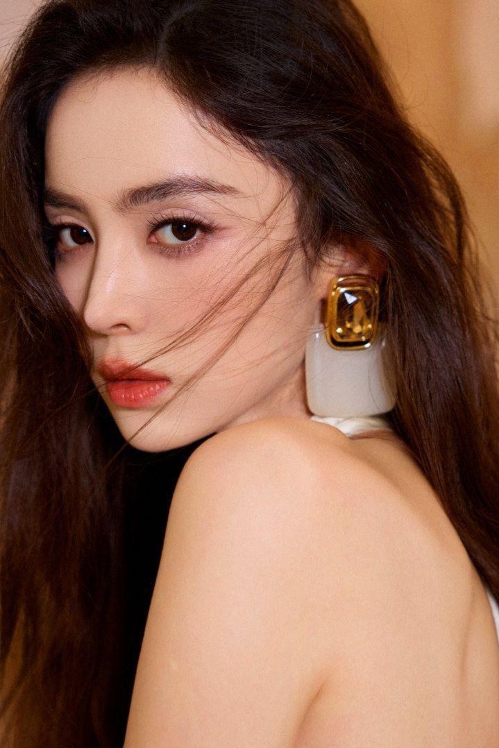 Bí Mật Nửa Đêm