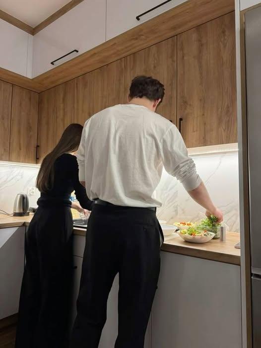 Anh Trai Bạn Thân Là Thục Nam