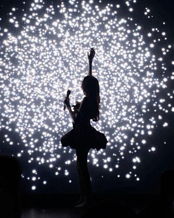 Tái Sinh Là Để Rực Cháy