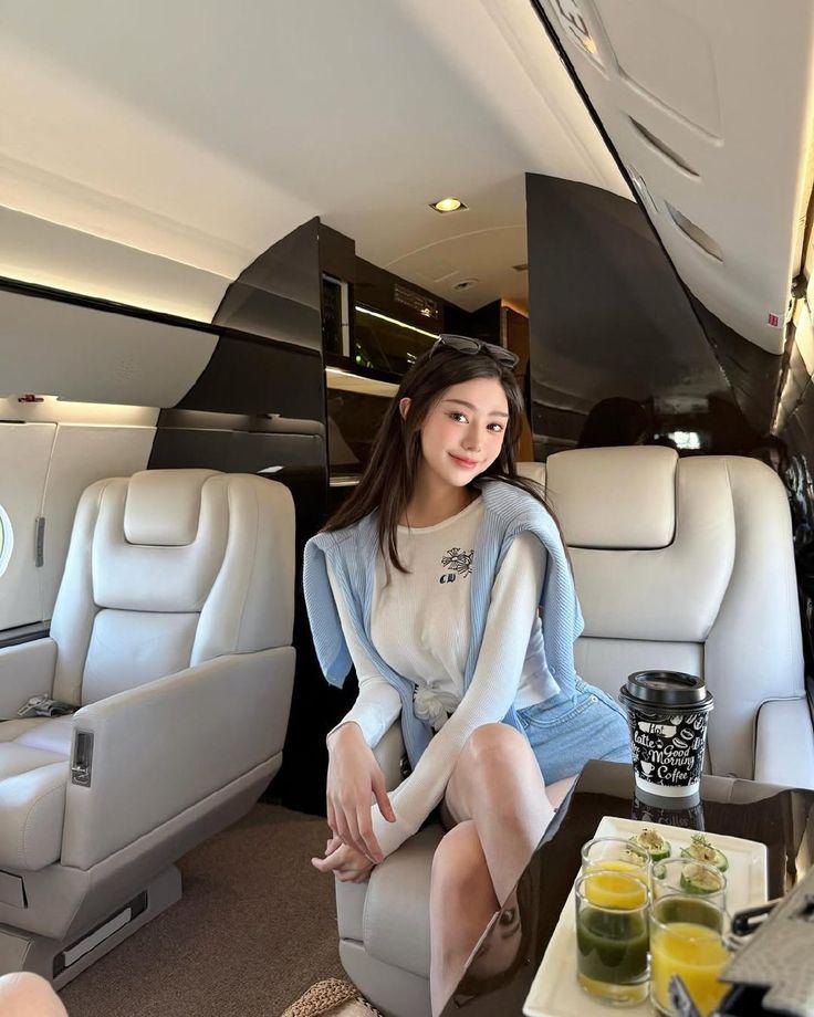 Bữa Ăn 5 Vạn Tệ: Mẹ Tôi Là Tiến Sĩ Quốc Gia