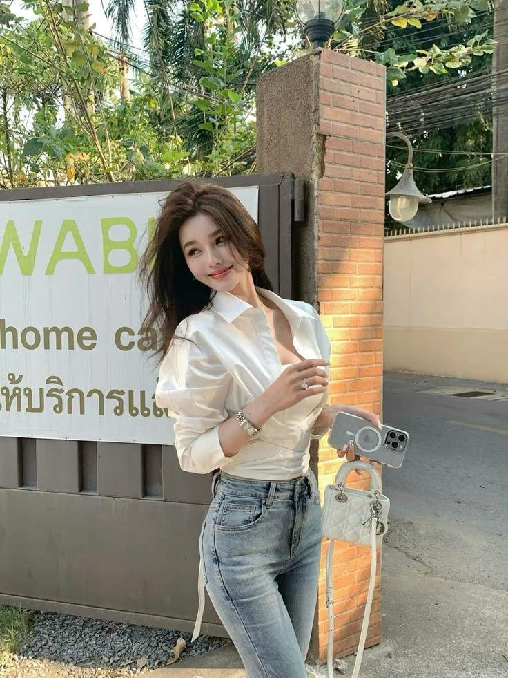 
                            Trà Xanh Ở Sân Bay