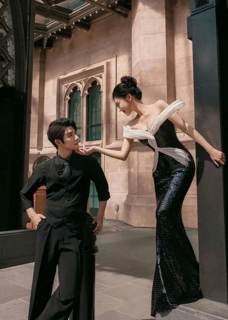 Bốn Mươi Năm, Chỉ Đợi Một Người