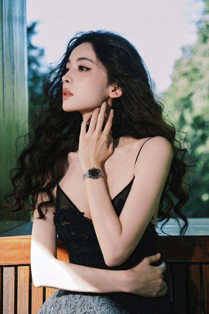 
                            Cả Nhà Anh, Tôi Xin Kiếu