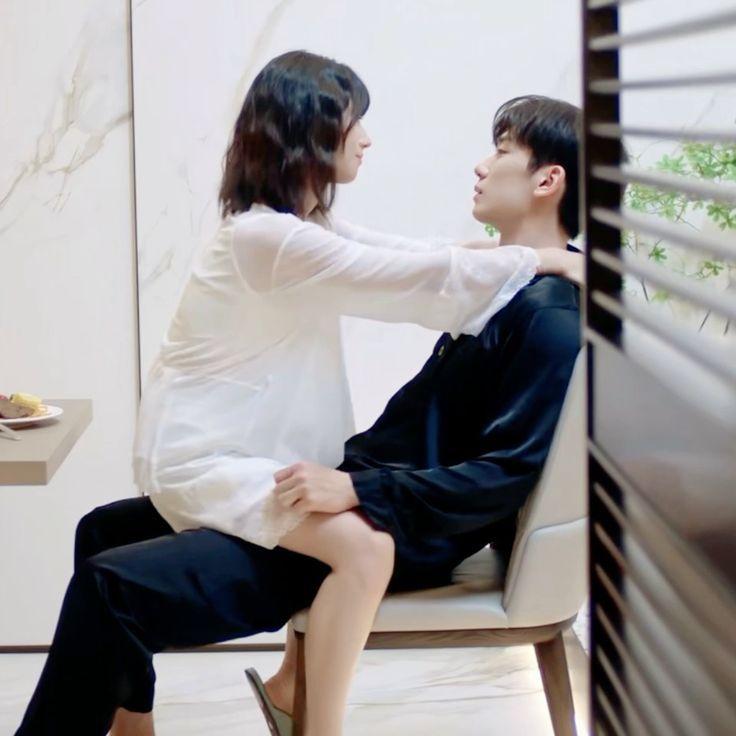 Khi Tổng Tài Tỉnh Lại, Trăng Sáng Không Còn