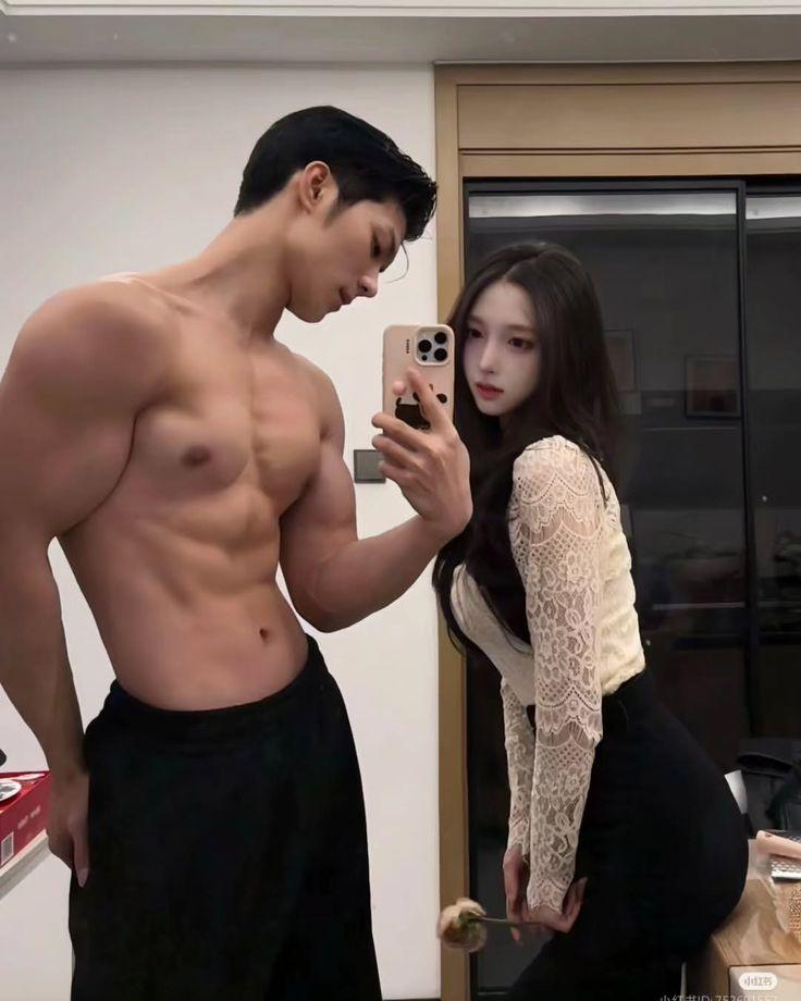 
                            Tết Này Tôi Theo Sếp Về Nhà