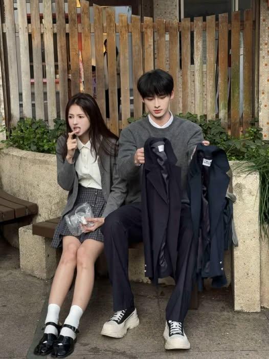 
                            Hotboy Thanh Bạch Và Tài Khoản Phụ Bí Ẩn